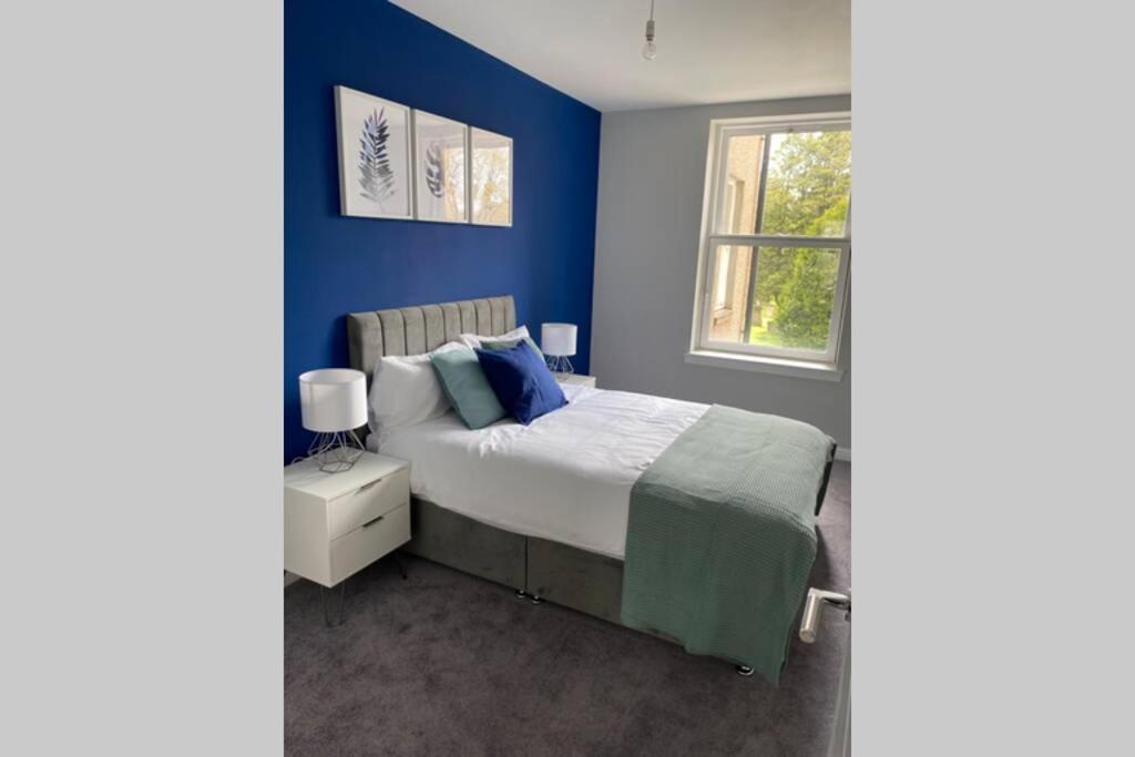 Stunning 2 Bedroom River View Apartment Perth Esterno foto