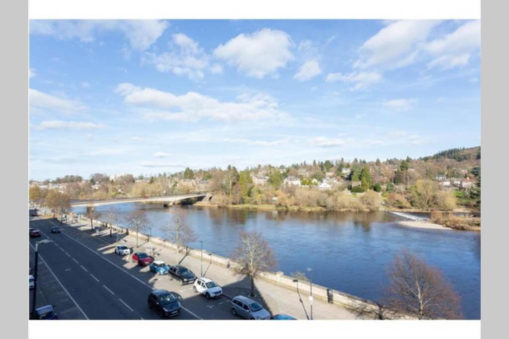 Stunning 2 Bedroom River View Apartment Perth Esterno foto